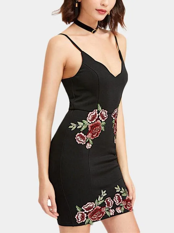 Wholesale Black V-Neck Embroidered Dresses